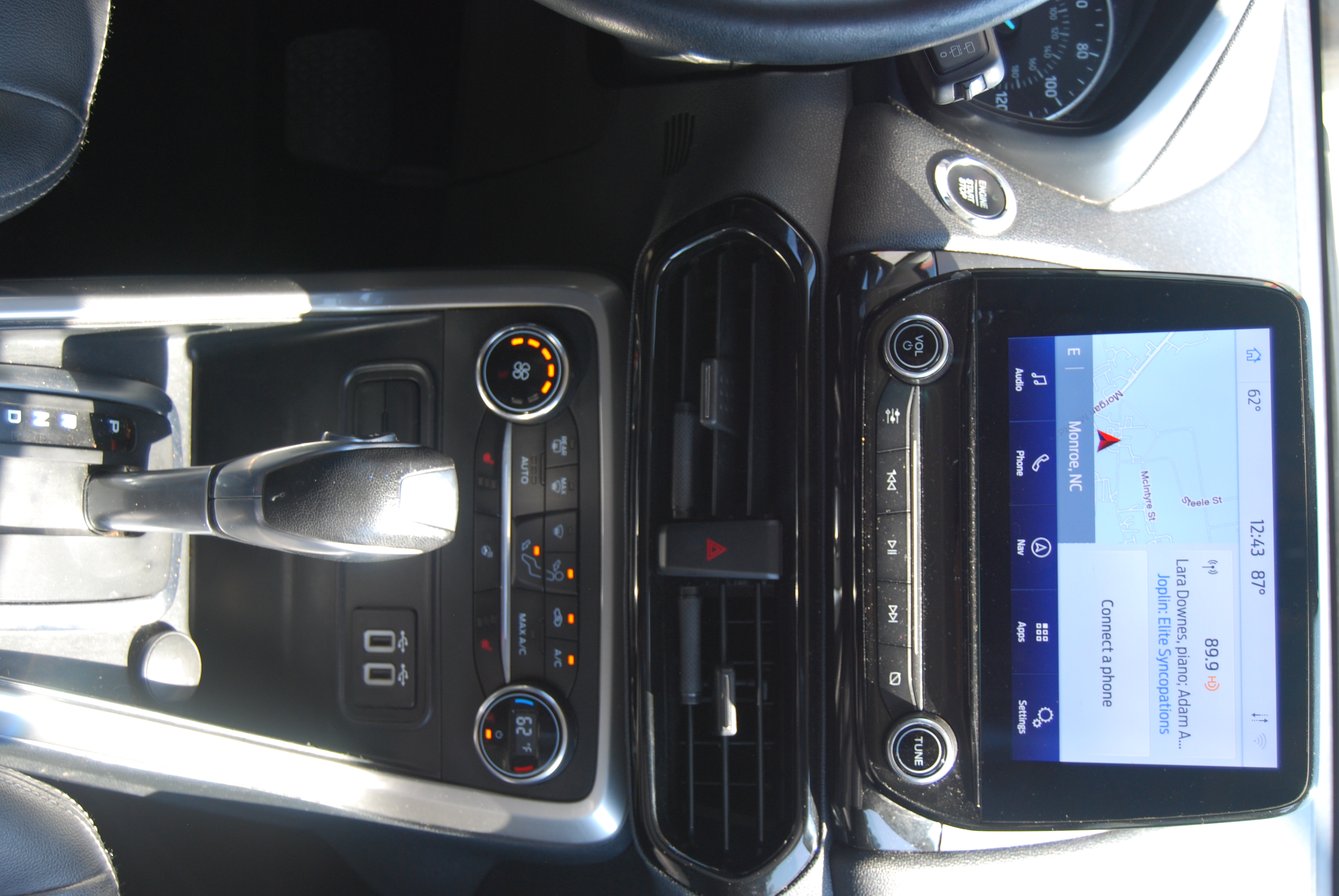 Used 2020 Ford EcoSport Titanium AWD/4WD image 11