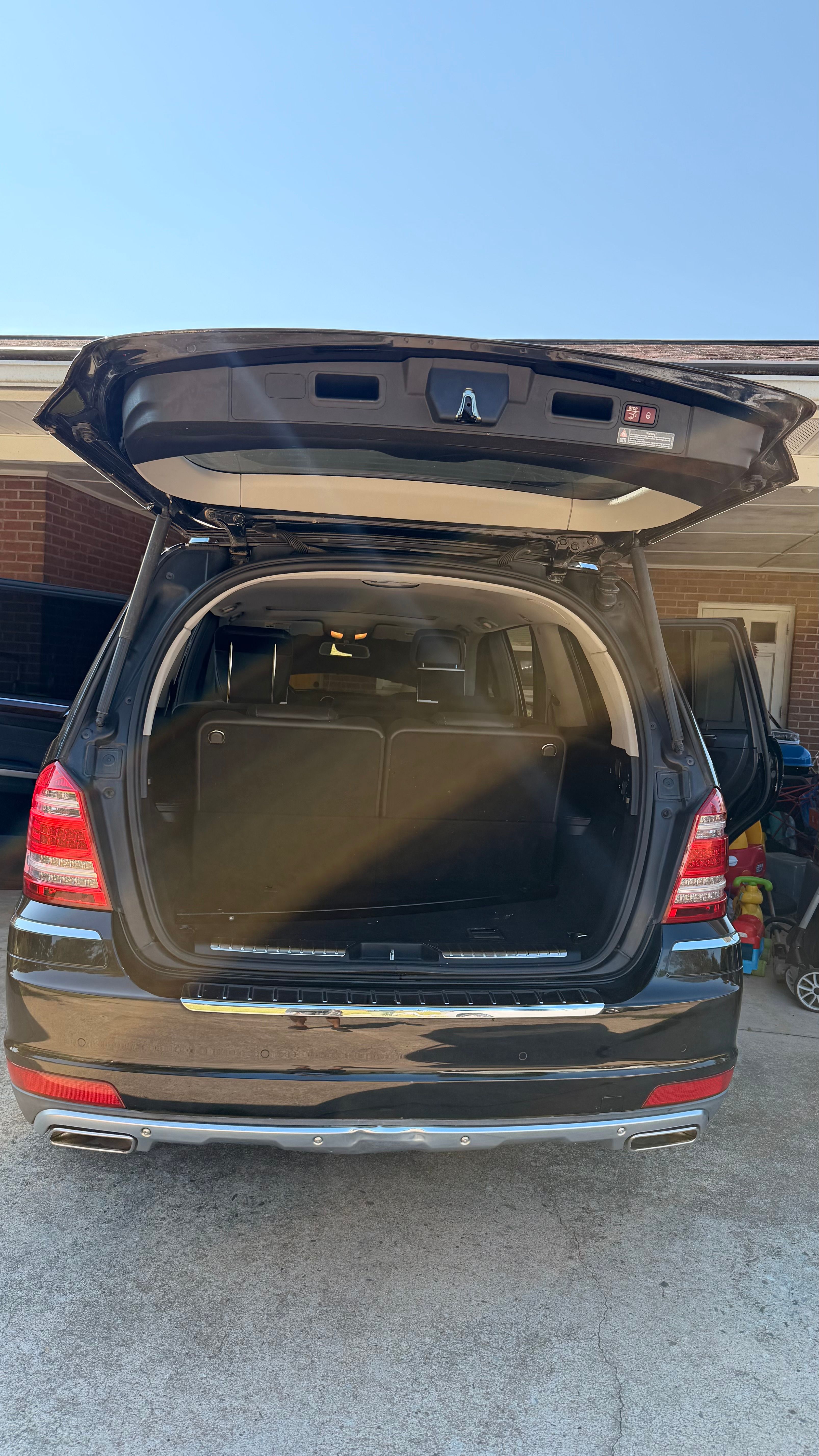 Used 2011 Mercedes-Benz GL 450 4MATIC image 13