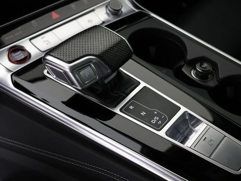Used 2021 Audi RS 7 Sportback w/ Carbon Optic Package AWD/4WD image 19