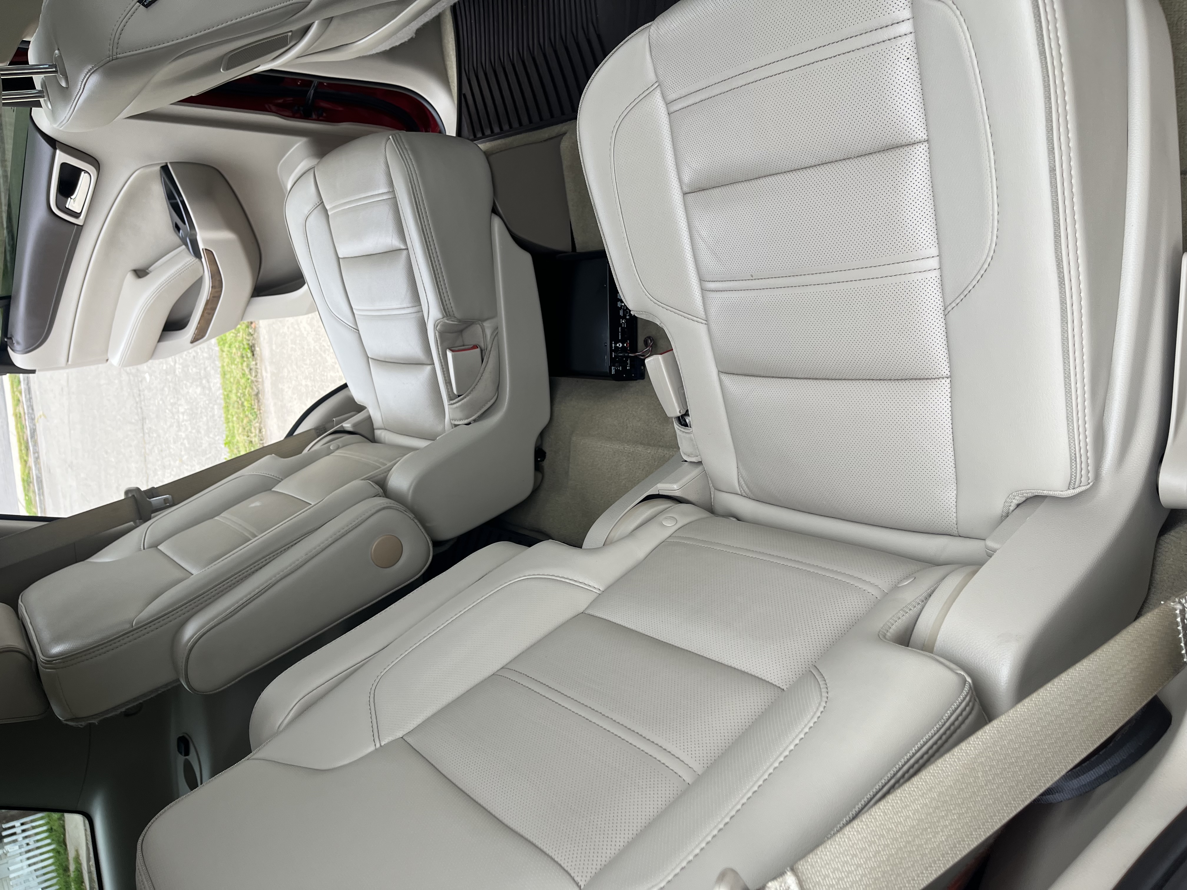 Used 2015 GMC Yukon Denali w/ Open Road Package AWD/4WD image 6