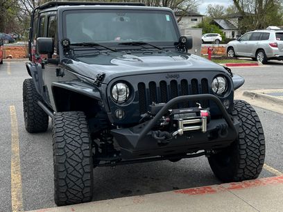 Used 2017 Jeep Wrangler Unlimited Rubicon w/ Connectivity Group
