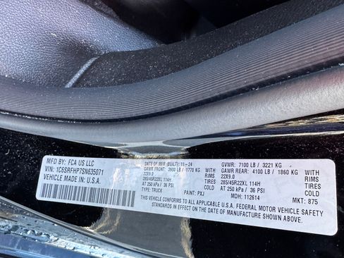 Used 2025 RAM 1500 Limited image 13