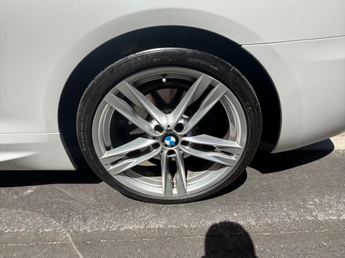 Used 2013 BMW 650i xDrive Convertible AWD/4WD image 22