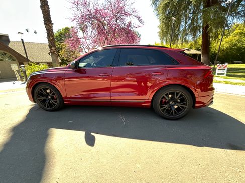 Used 2023 Audi SQ8 Prestige image 2