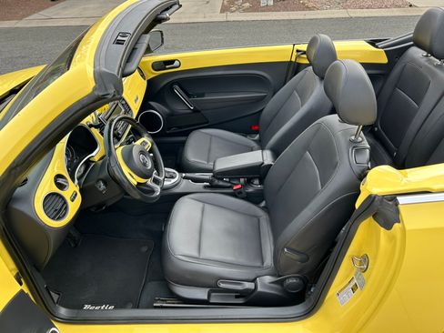 Used 2015 Volkswagen Beetle 1.8T image 9