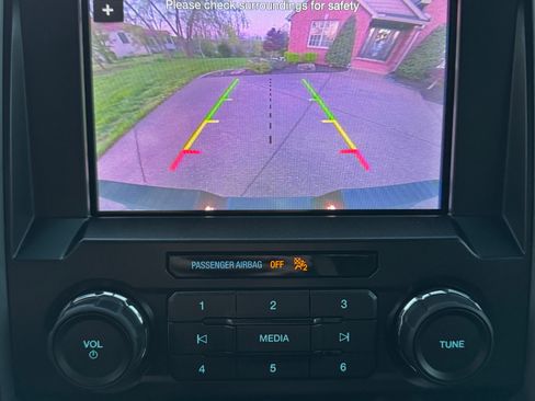 Used 2019 Ford F150 XLT w/ Trailer Tow Package image 21