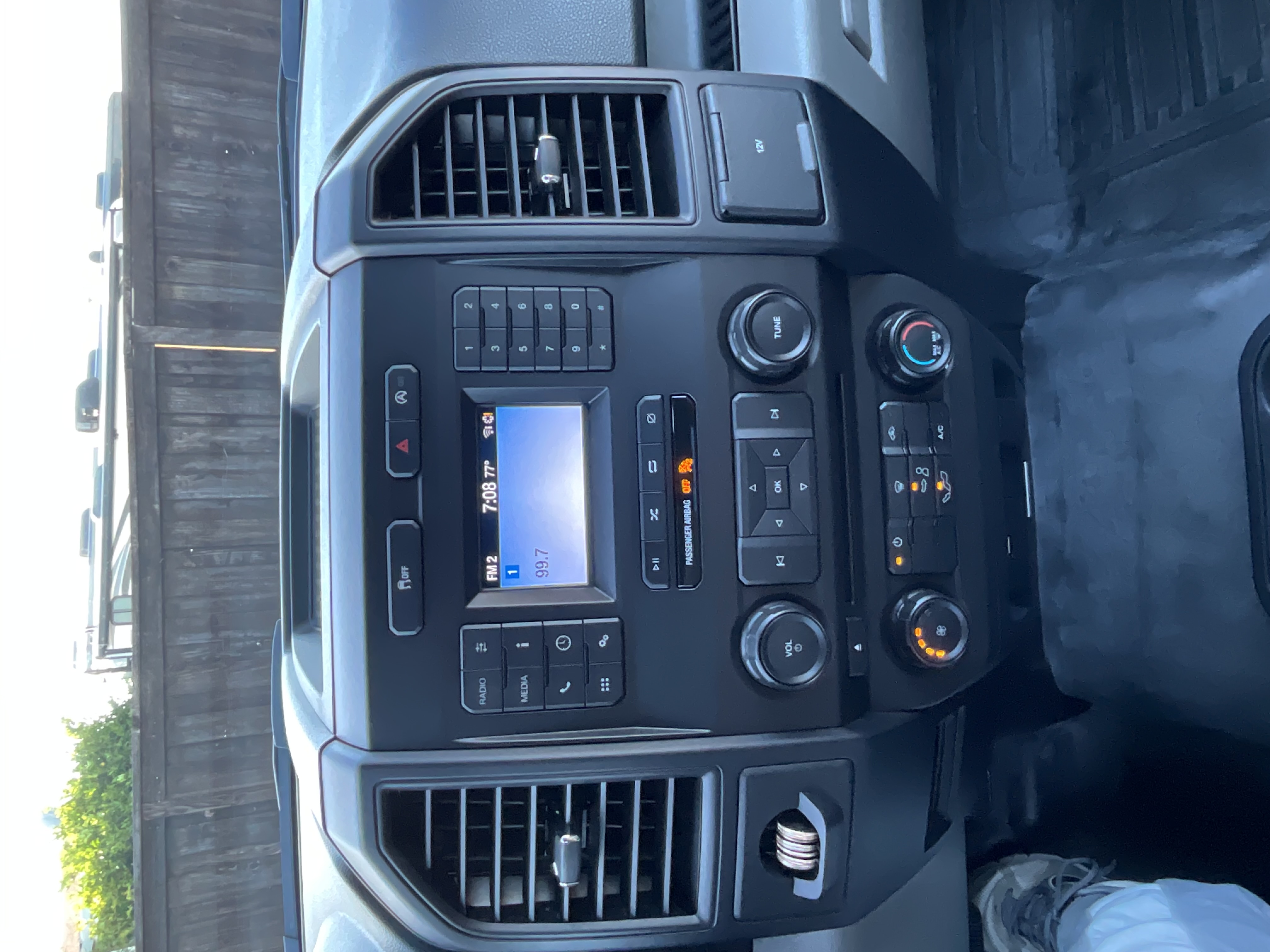 Used 2018 Ford F150 XL w/ Equipment Group 101A Mid RWD image 2