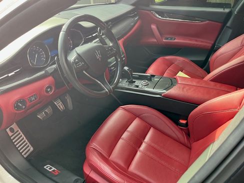 Used 2017 Maserati Quattroporte GTS GranSport image 5