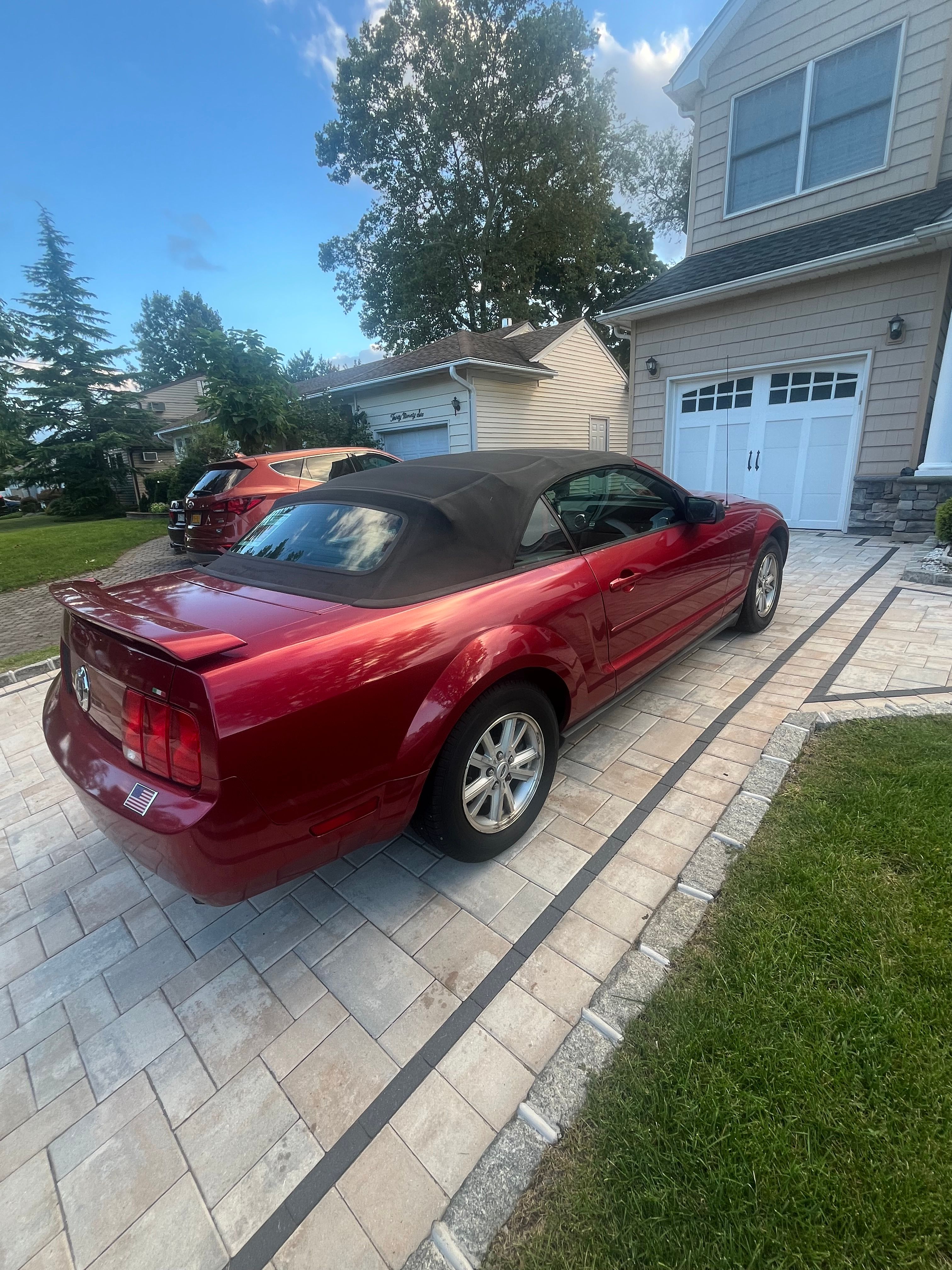 Used 2006 Ford Mustang Convertible RWD image 6