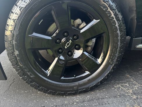 Used 2017 Chevrolet Tahoe Premier image 2