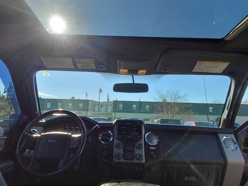 Used 2015 Ford F350 Lariat w/ Lariat Ultimate Package image 13