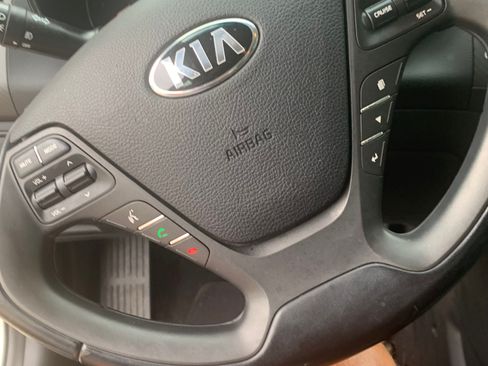 Used 2016 Kia Forte EX FWD image 10
