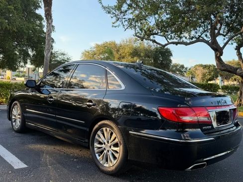 Used 2011 Hyundai Azera Limited image 5