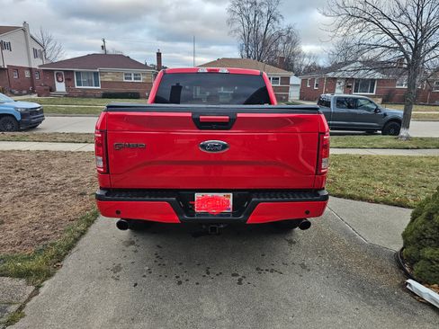 Used 2016 Ford F150 XLT w/ Equipment Group 301A Mid image 9