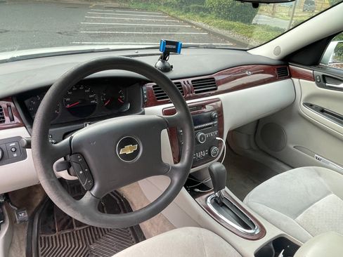 Used 2009 Chevrolet Impala LS image 12