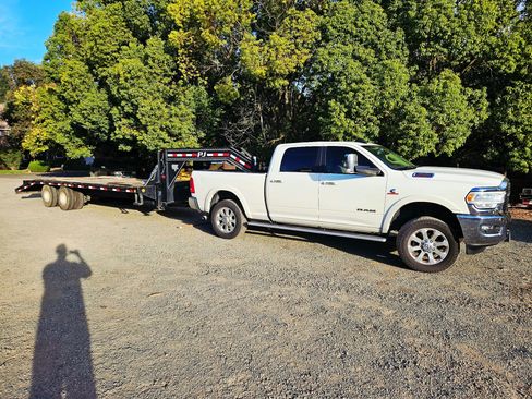Used 2020 RAM 3500 Laramie AWD/4WD image 1