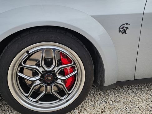 Used 2019 Dodge Challenger SRT Hellcat Redeye image 13