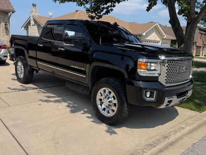 Used 2017 GMC Sierra 2500 Denali w/ Duramax Plus Package