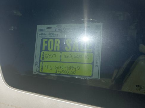 Used 2007 Cadillac Escalade AWD w/ Information Package image 14