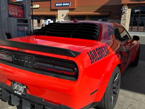 Used 2023 Dodge Challenger SRT Hellcat w/ Driver Convenience Group image 8