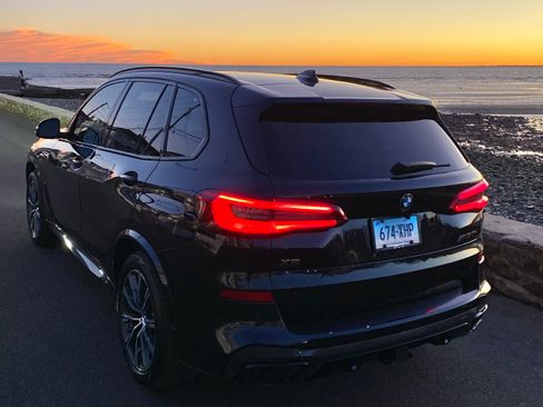 Used 2020 BMW X5 M50i w/ Executive Package image 15