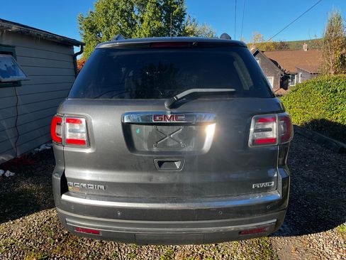 Used 2013 GMC Acadia SLT image 4