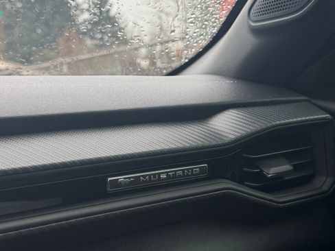 Used 2024 Ford Mustang Coupe image 11