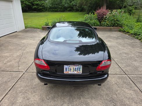 Used 1997 Jaguar XK8 Coupe RWD image 18