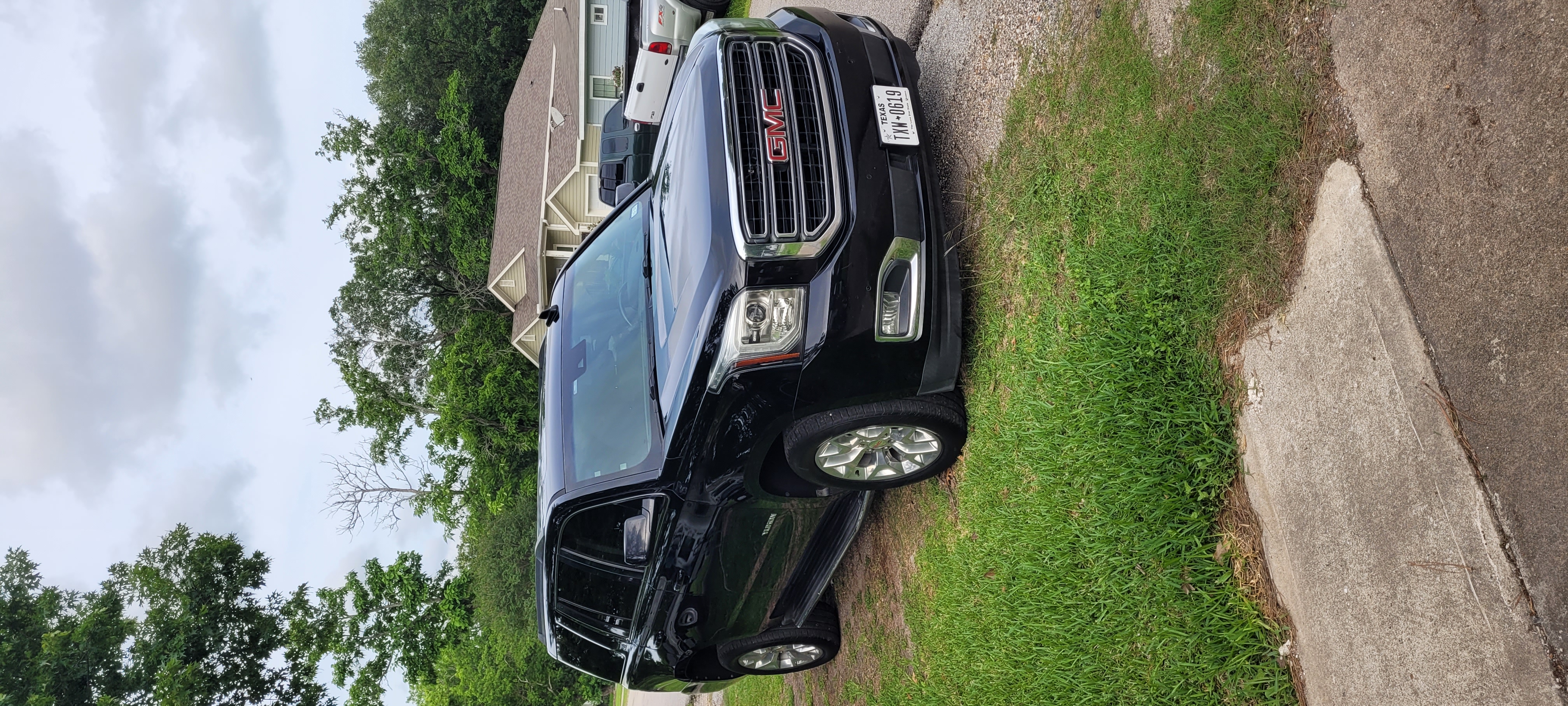 Used 2018 GMC Yukon SLT w/ Open Road Package RWD image 1