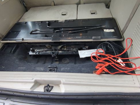 Used 2008 Ford Expedition XLT image 13