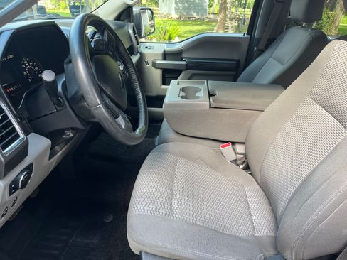 Used 2017 Ford F150 XLT w/ Equipment Group 302A Luxury RWD image 8