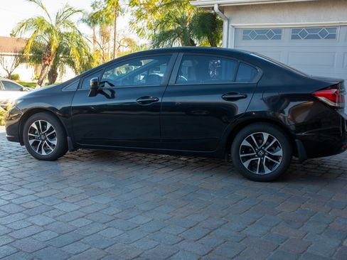 Used 2014 Honda Civic EX image 2