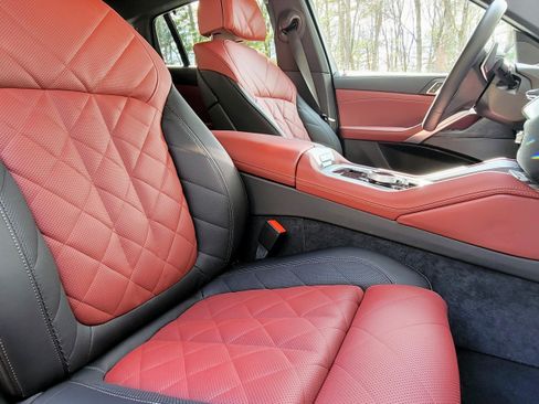 Used 2025 BMW X6 M60i image 25