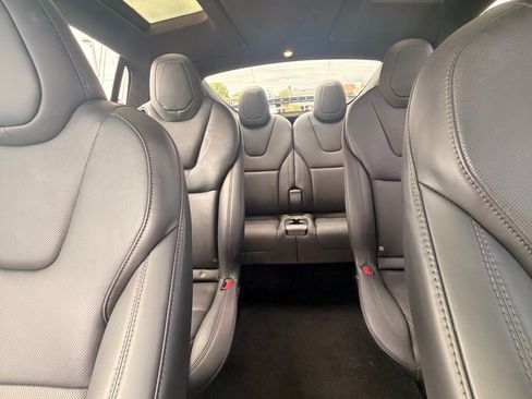 Used 2023 Tesla Model X AWD/4WD image 6