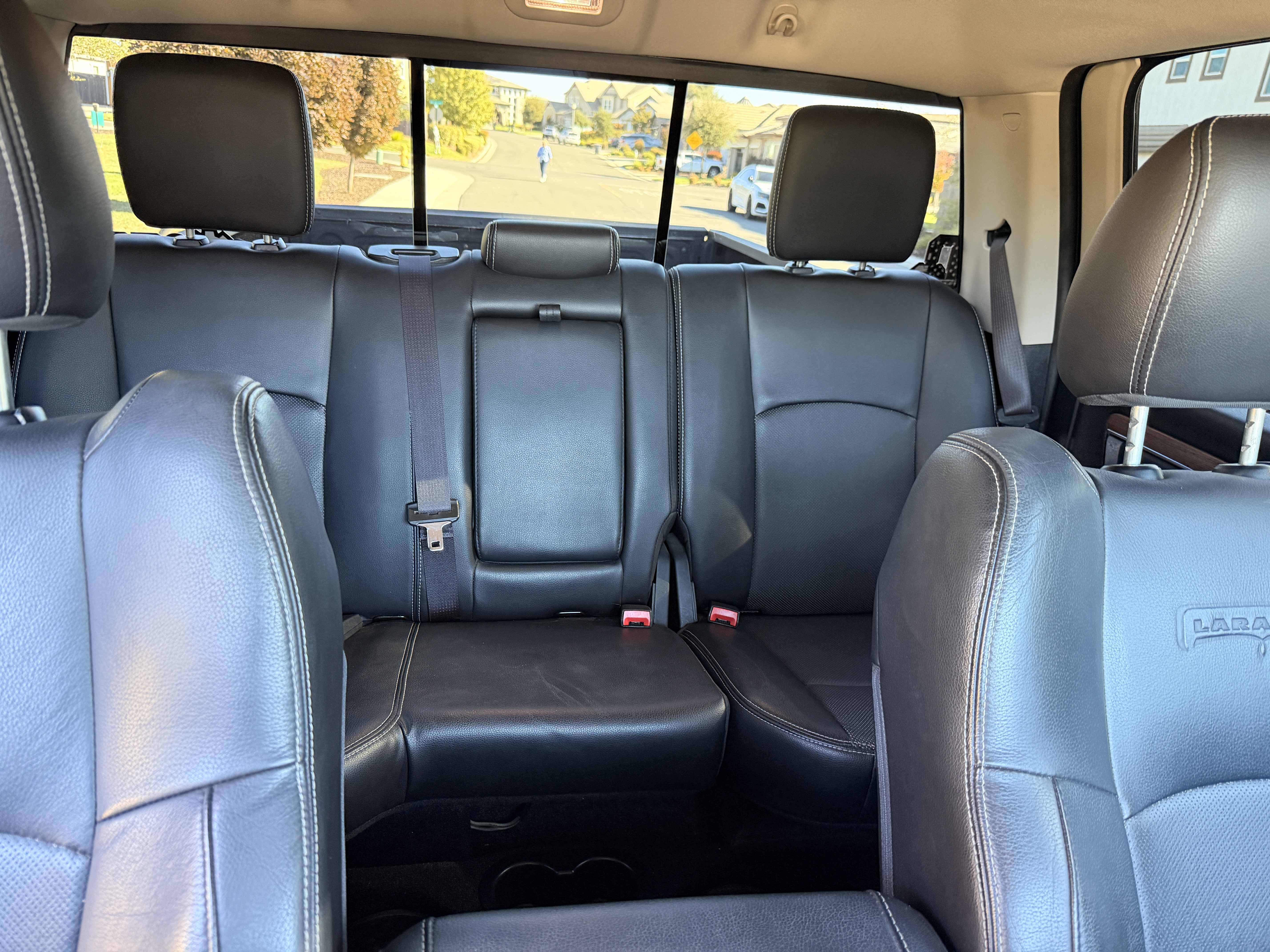 Used 2015 RAM 2500 Laramie AWD/4WD image 19