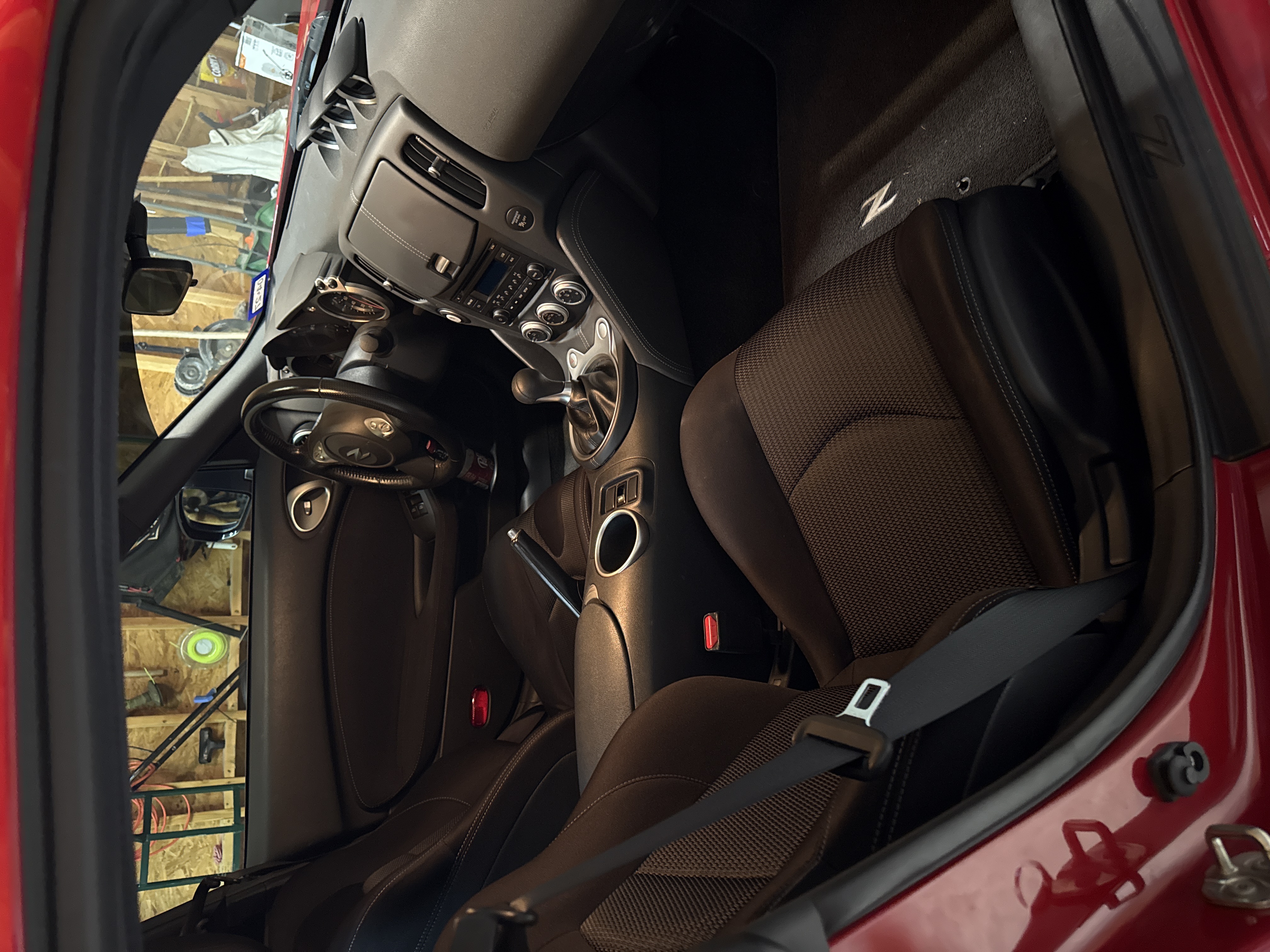 Used 2018 Nissan 370Z Coupe RWD image 23