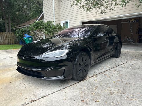 Used 2022 Tesla Model S Plaid AWD/4WD image 2