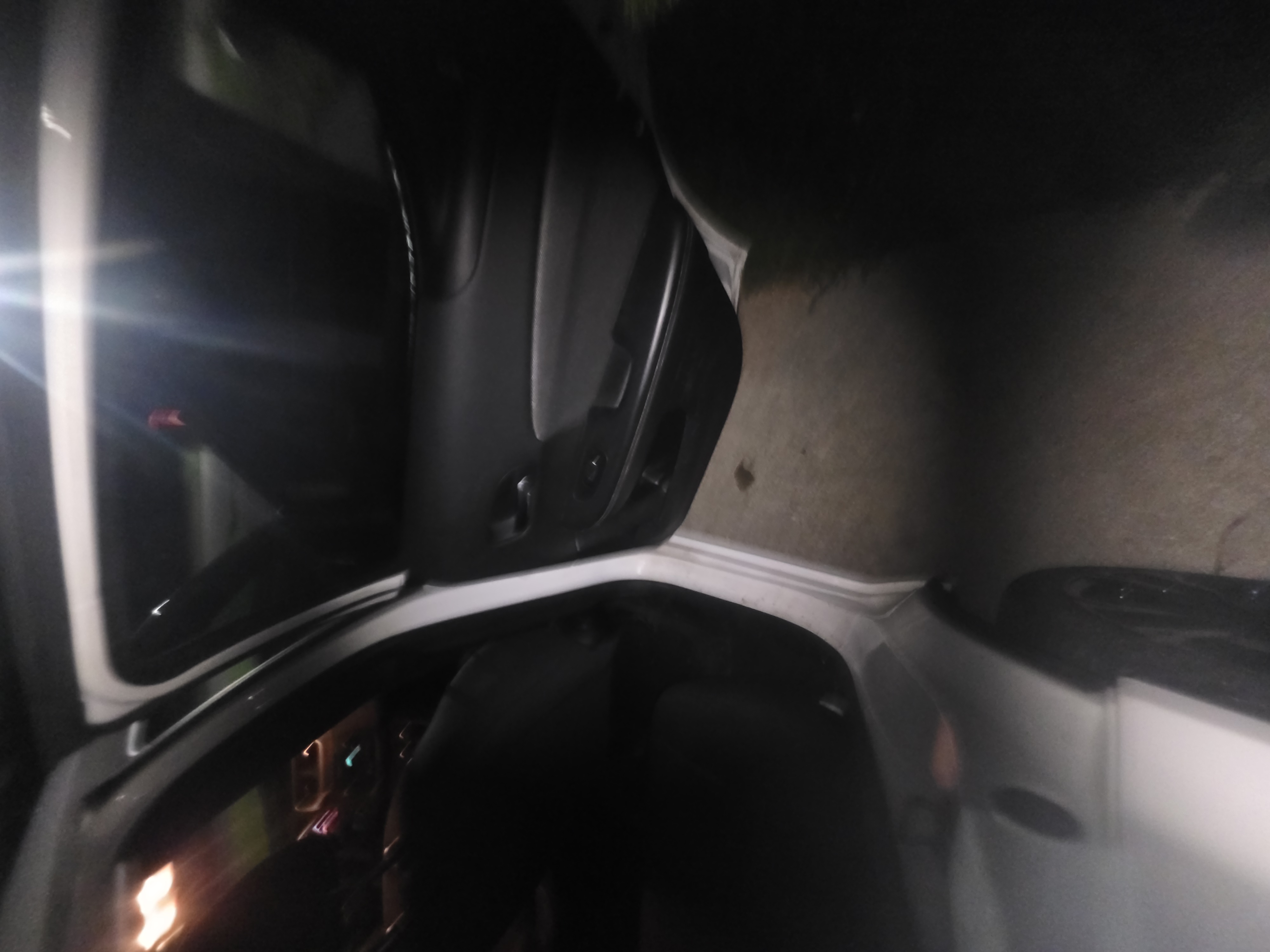 Used 2012 Dodge Avenger SE FWD image 23