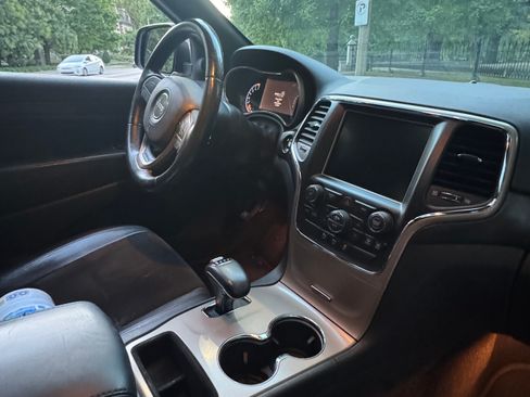 Used 2015 Jeep Grand Cherokee Altitude image 4