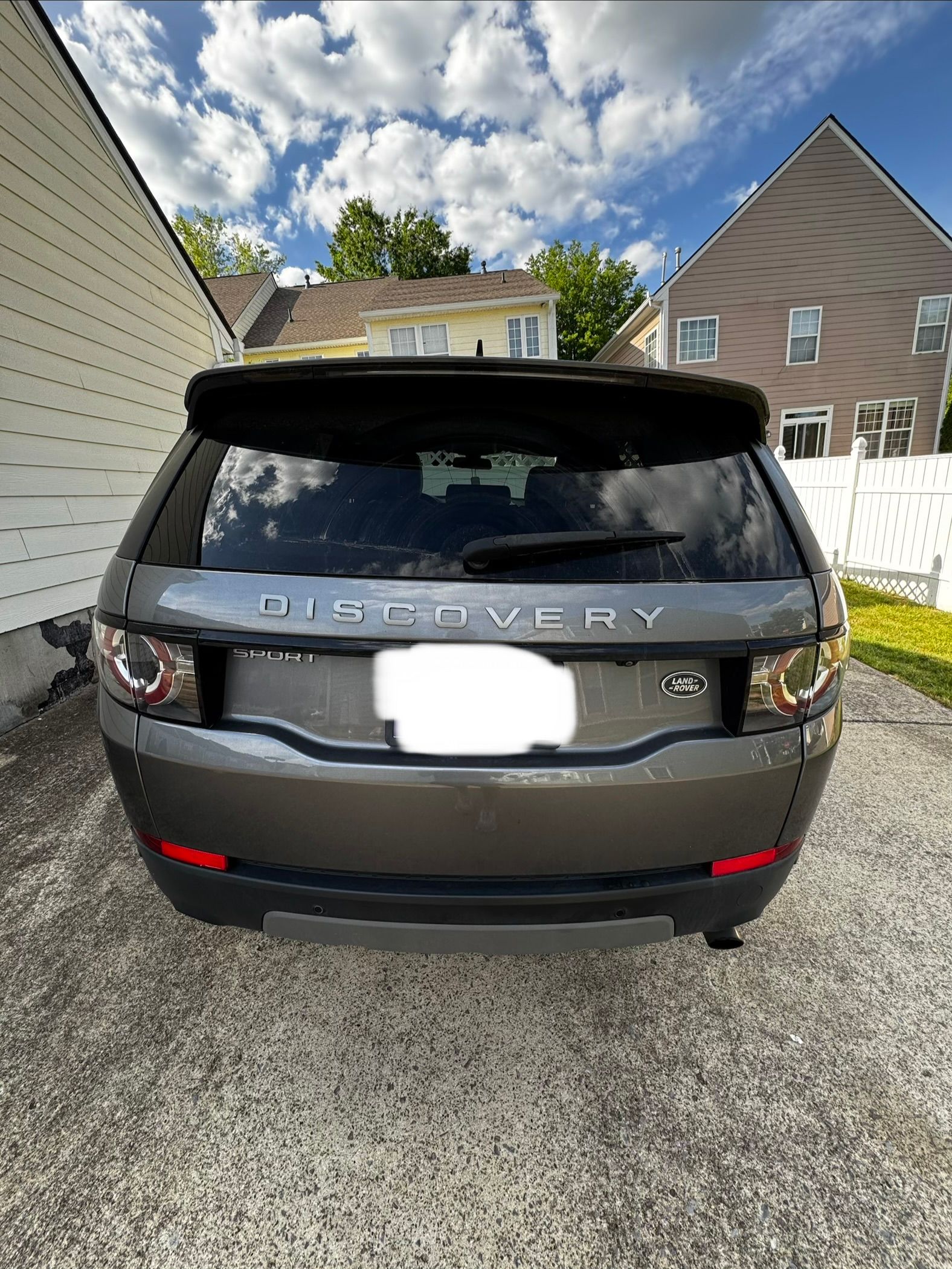 Used 2016 Land Rover Discovery Sport SE AWD/4WD image 5
