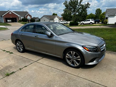 Used 2019 Mercedes-Benz C 300 4MATIC Sedan image 1