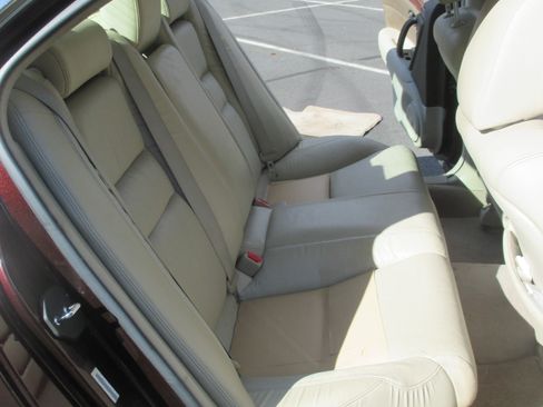 Used 2011 Acura RL image 12