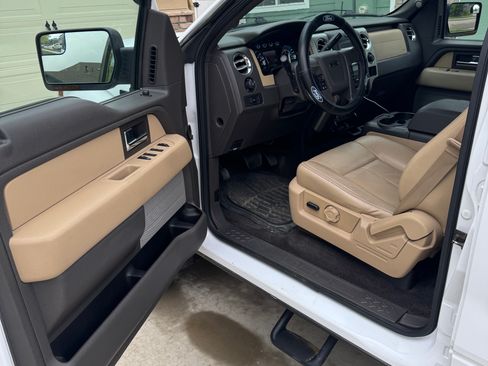 Used 2014 Ford F150 XLT w/ Equipment Group 302A Luxury AWD/4WD image 10