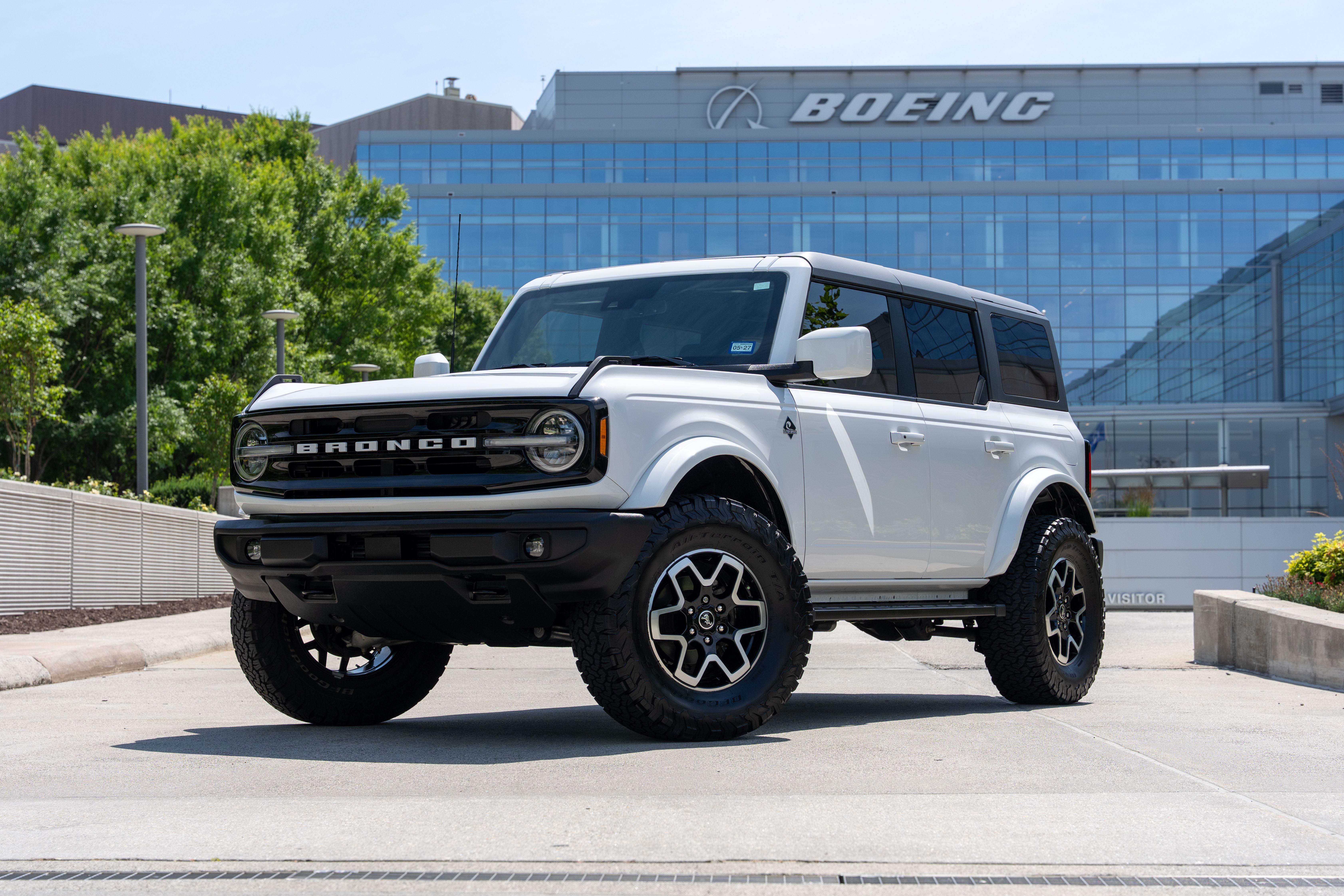 Used 2024 Ford Bronco Outer Banks AWD/4WD image 8