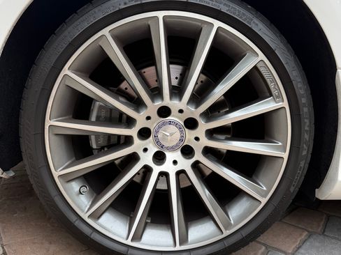Used 2017 Mercedes-Benz SL 550 image 21