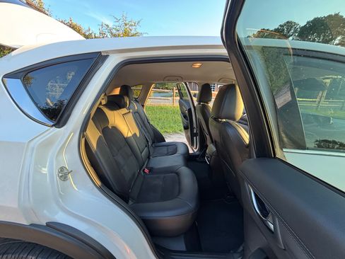 Used 2018 MAZDA CX-5 Touring FWD image 9