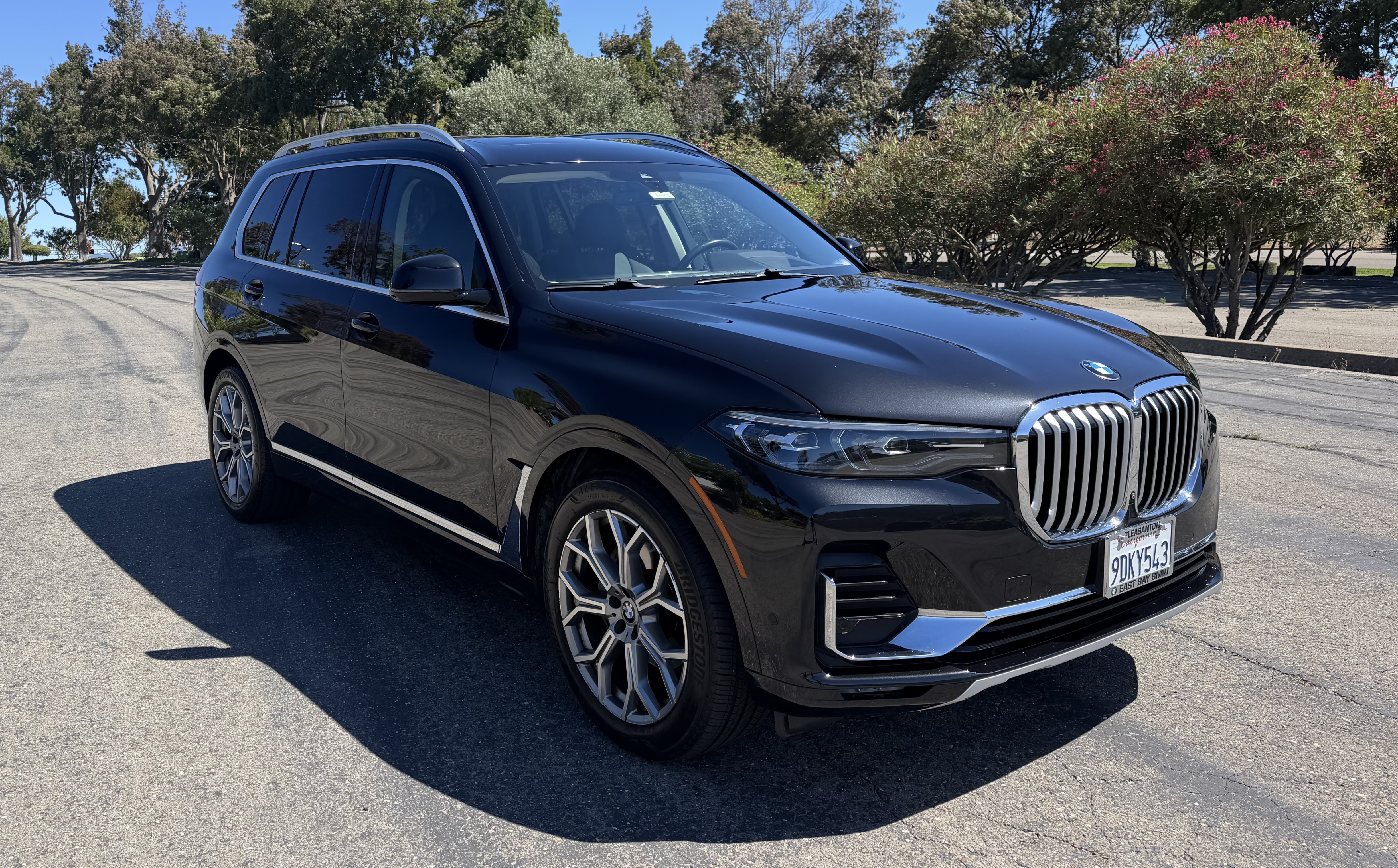Used 2022 BMW X7 xDrive40i w/ Premium Package AWD/4WD image 2