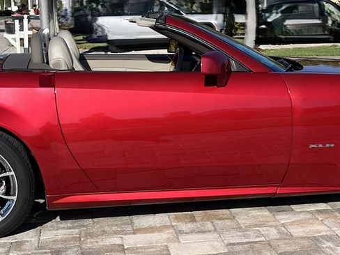 Used 2005 Cadillac XLR Convertible 2D image 10