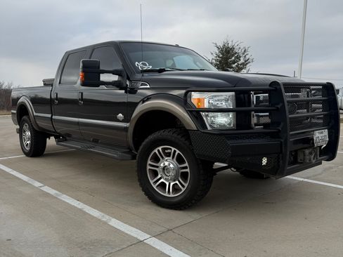 Used 2016 Ford F350 King Ranch image 2
