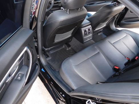 Used 2018 BMW 330e RWD image 13